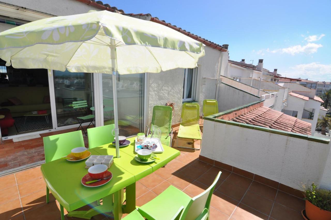 Apartmán Rnet - Empuriabrava Valira Exteriér fotografie